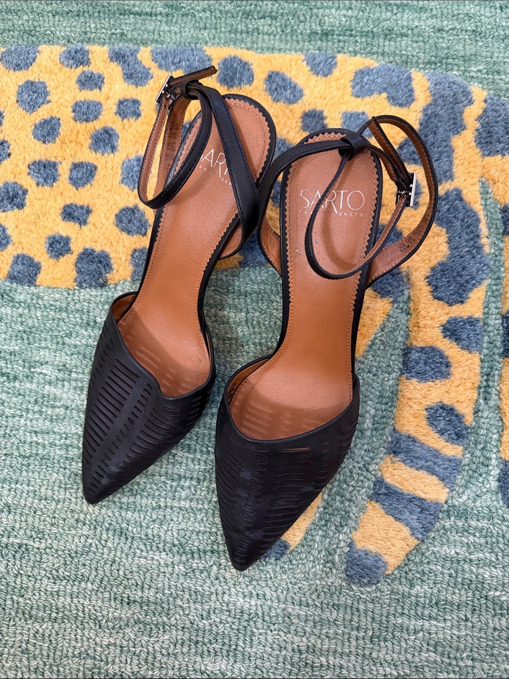 Franco Sarto black heel - Picture 2 of 3